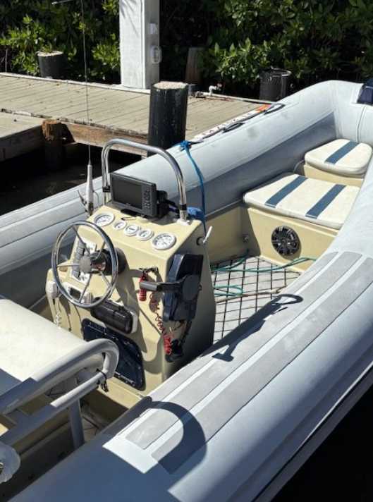 Large Inflatable Apex with 90 HP Yamaha